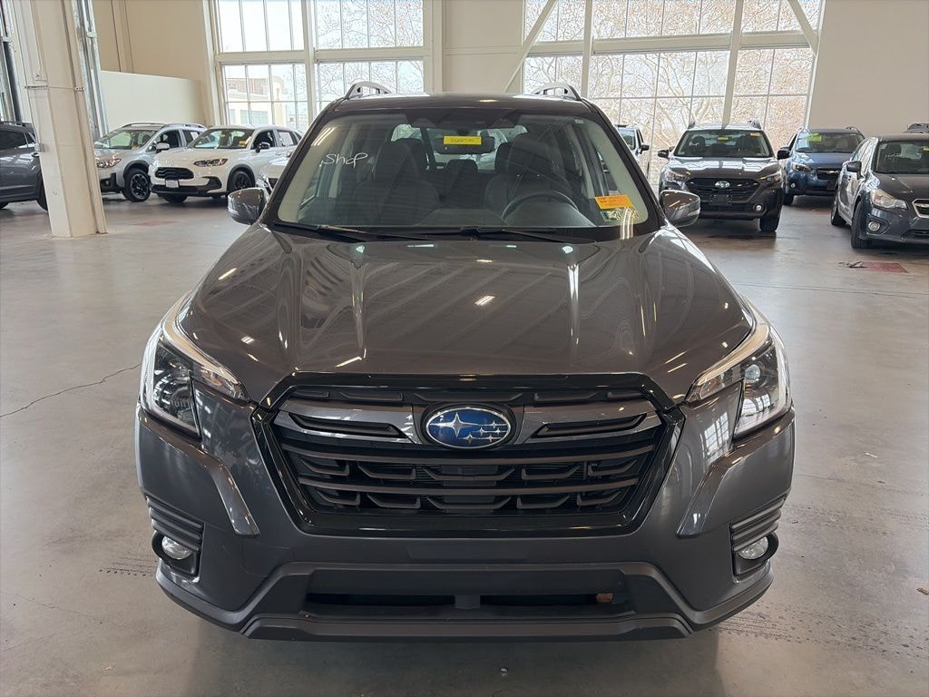 Used 2022 Subaru Forester Limited SUV