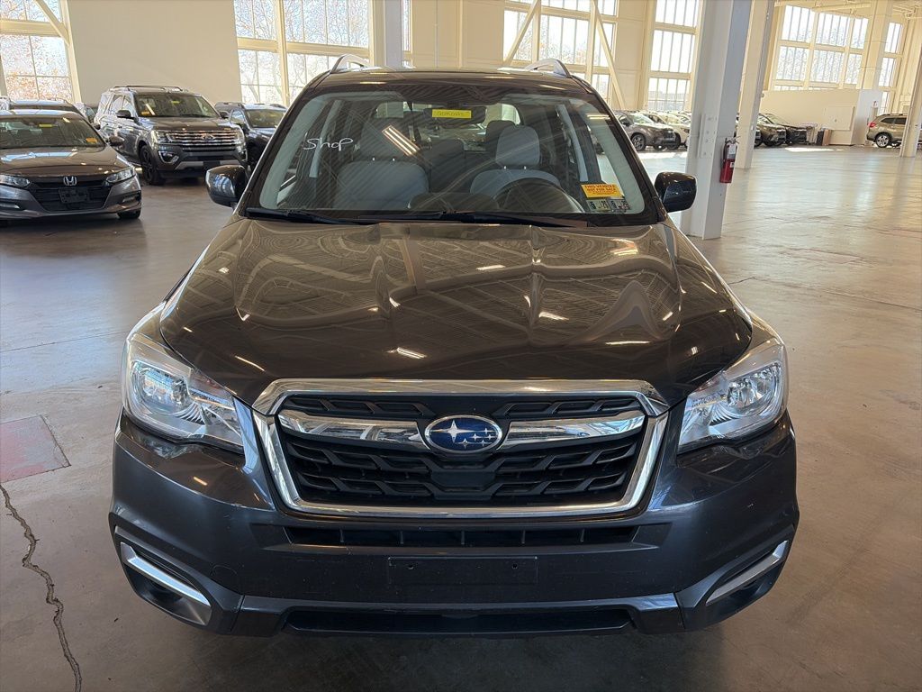 2018 Subaru Forester 2.5i Premium photo 2