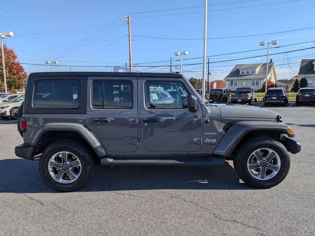 2022 Jeep Wrangler Unlimited Sahara - Photo 8
