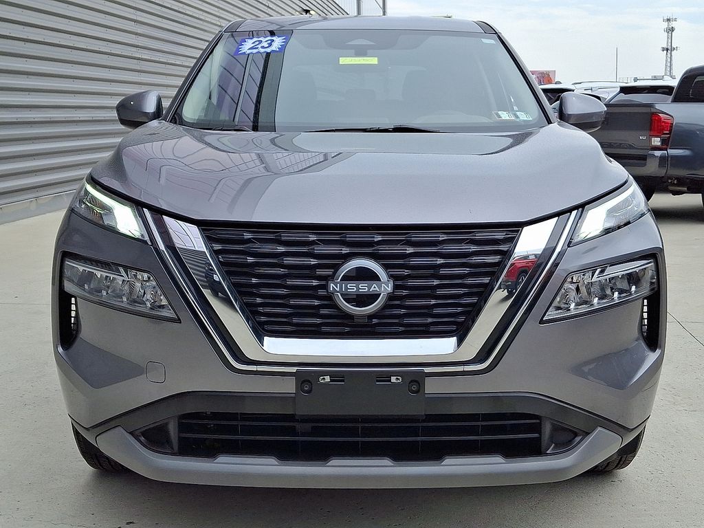 2023 Nissan Rogue SV - Photo 5