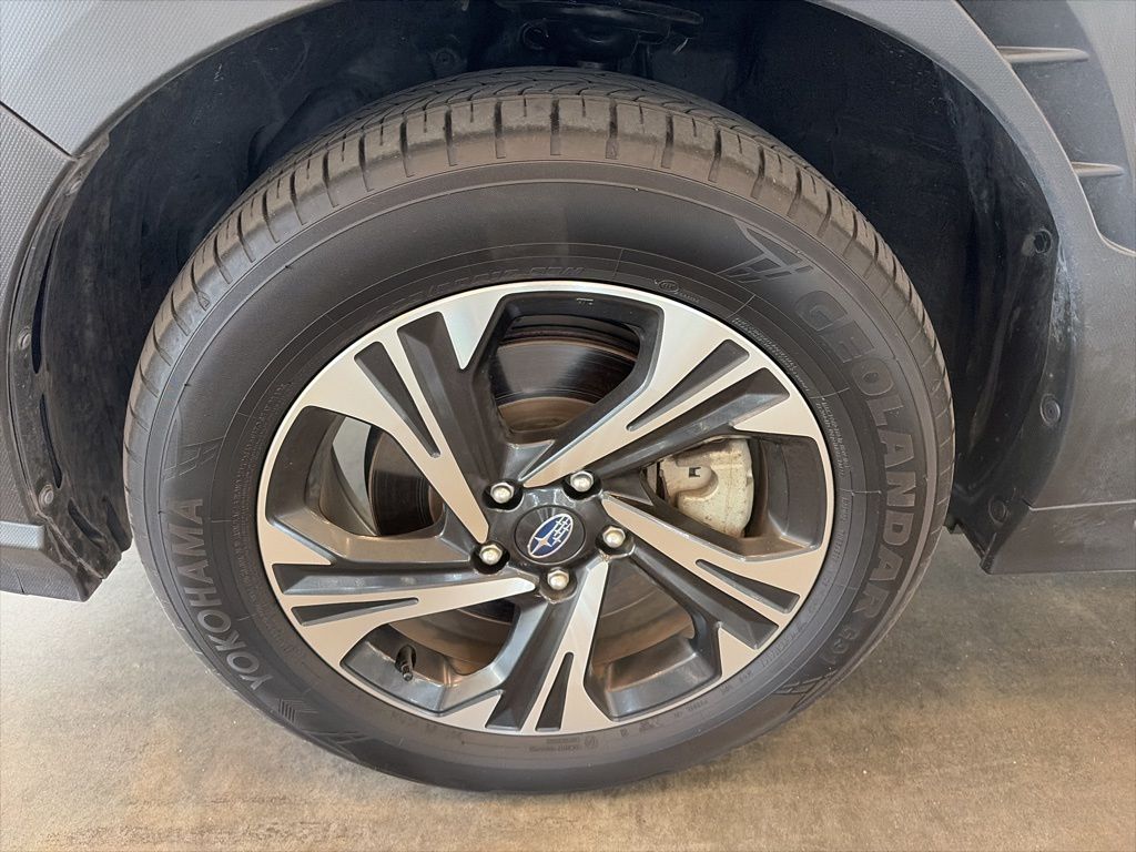 2024 Subaru Crosstrek Premium photo 4