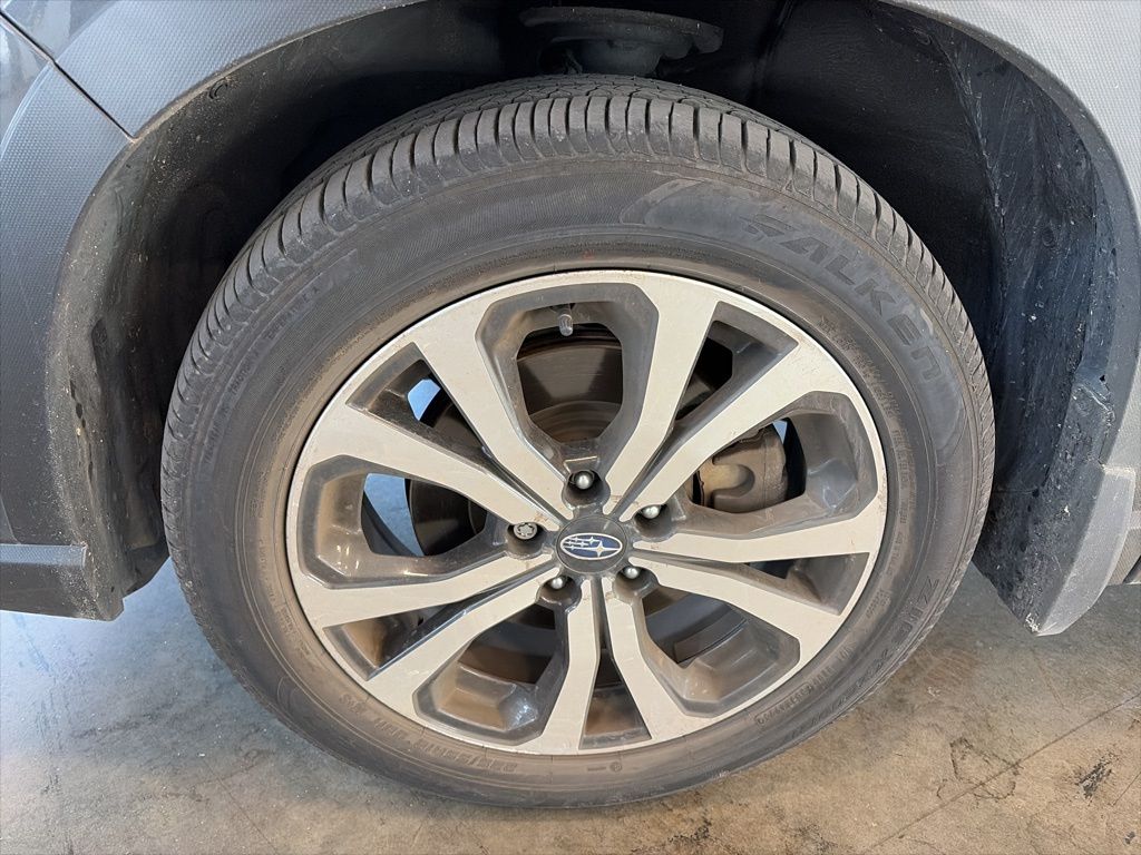 2022 Subaru Forester Limited photo 4