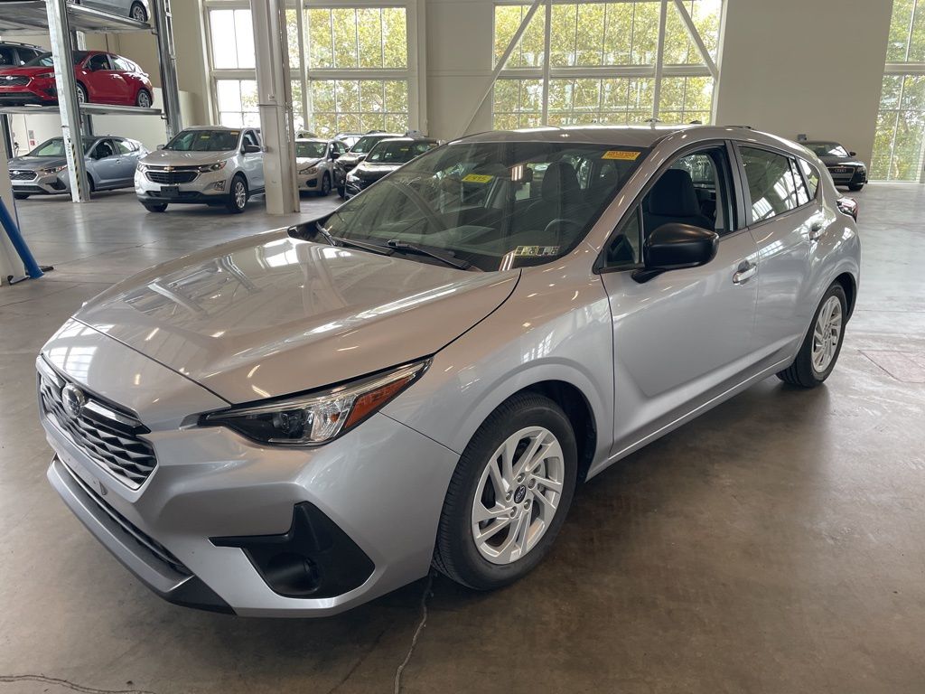 2025 Subaru Impreza Base photo 3