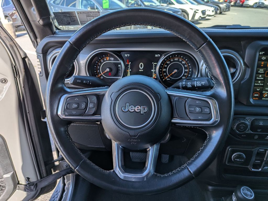 2022 Jeep Wrangler Unlimited Sahara - Photo 13