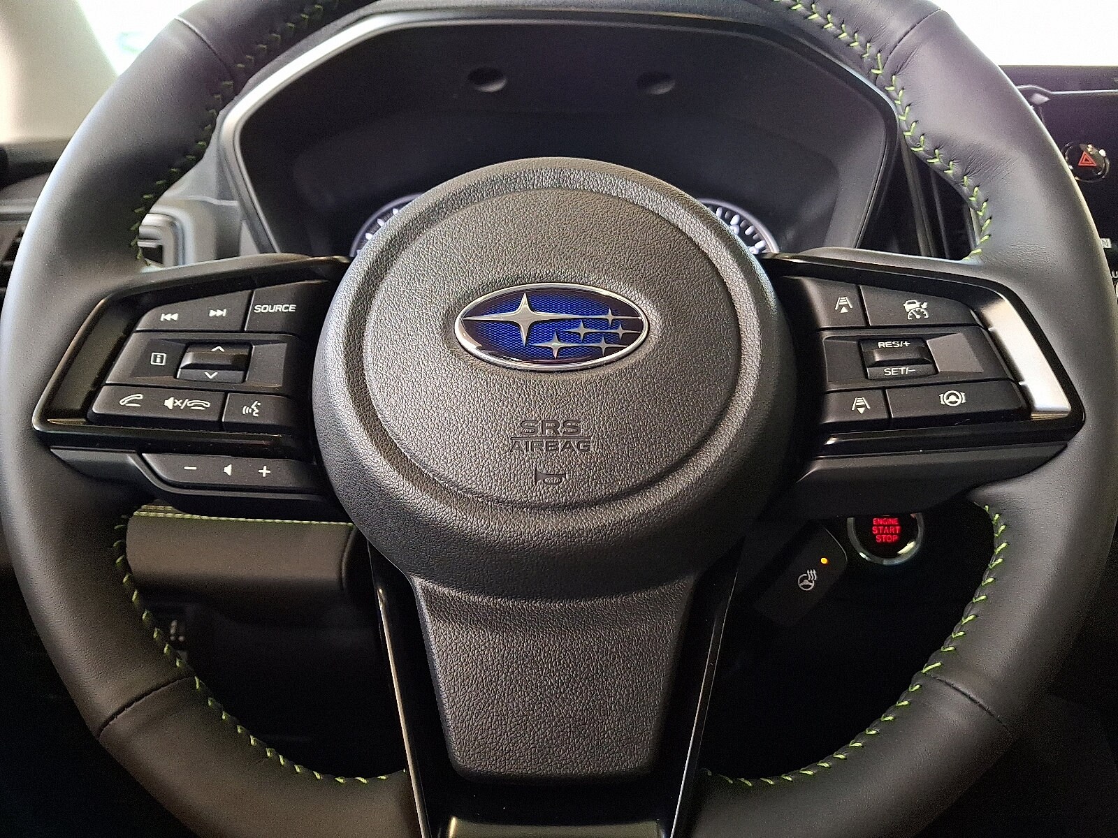 2025 Subaru Ascent Onyx Edition Touring photo 2