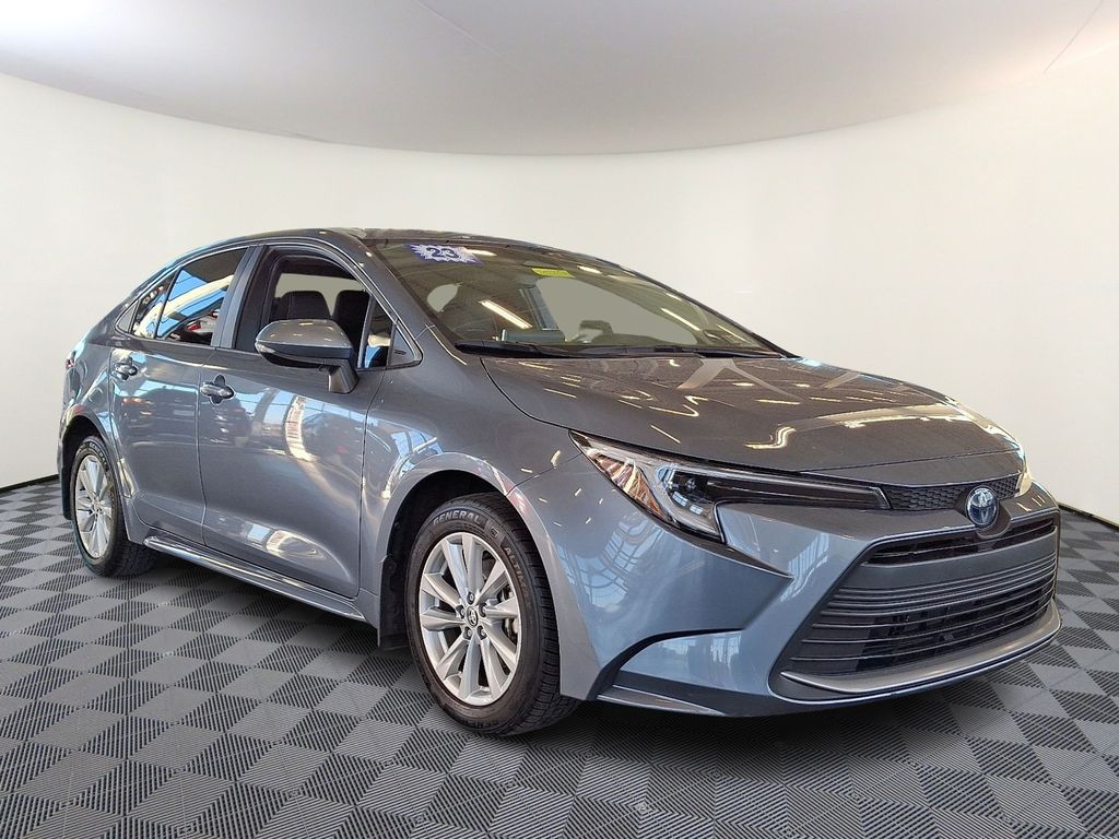 2023 Toyota Corolla XLE