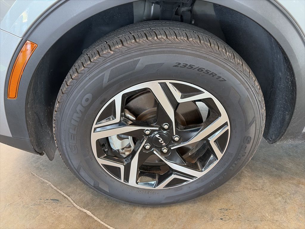 2023 Kia Sportage LX photo 4