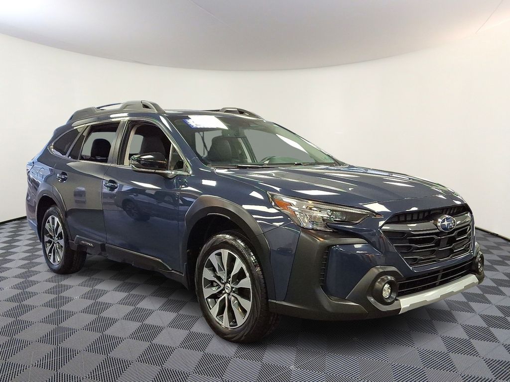 2023 Subaru Outback Limited's photo
