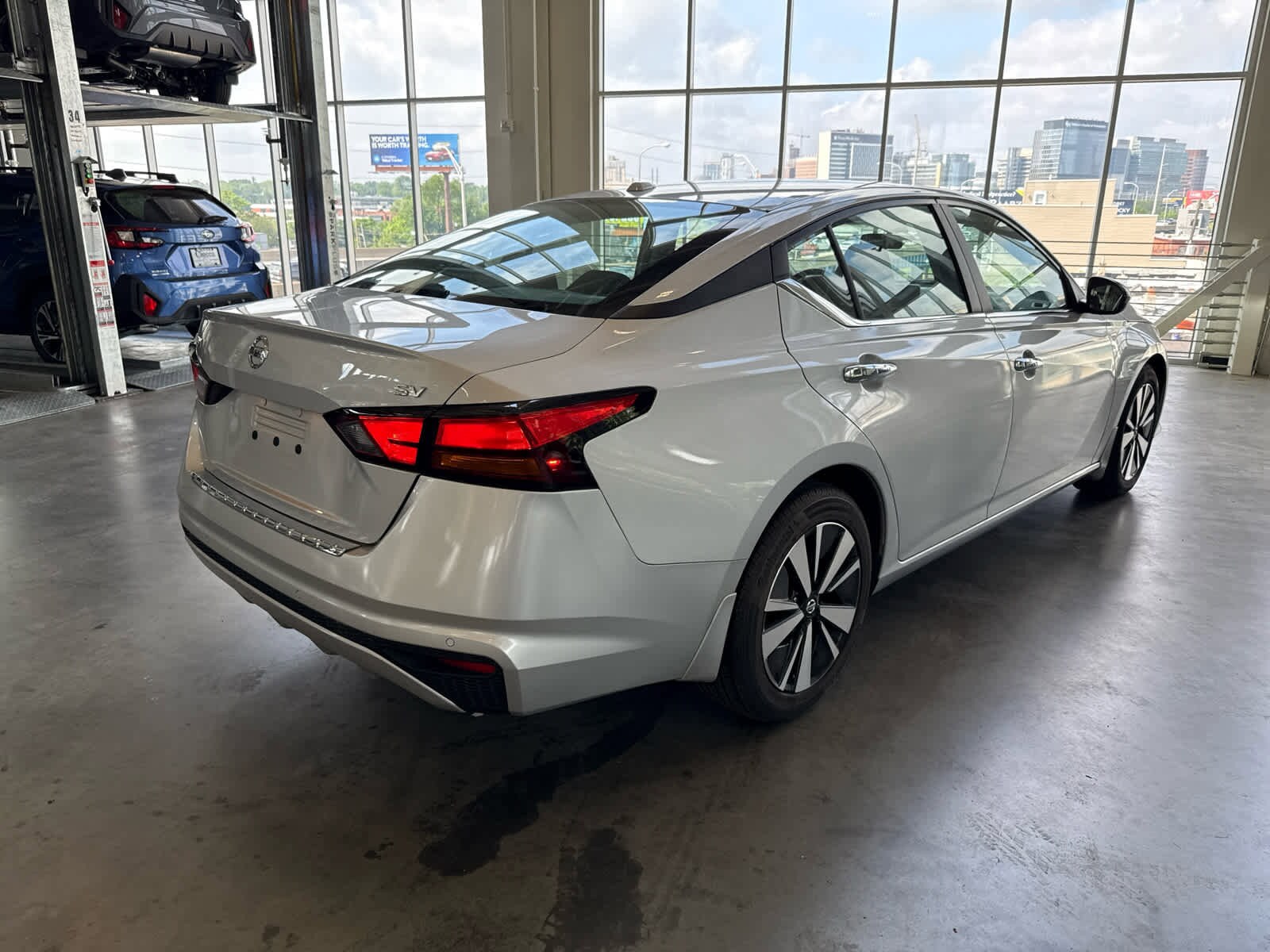 2021 Nissan Altima 2.5 SV photo 2