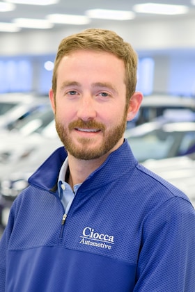 Staff member Vince King from ID_17ee80f880fa