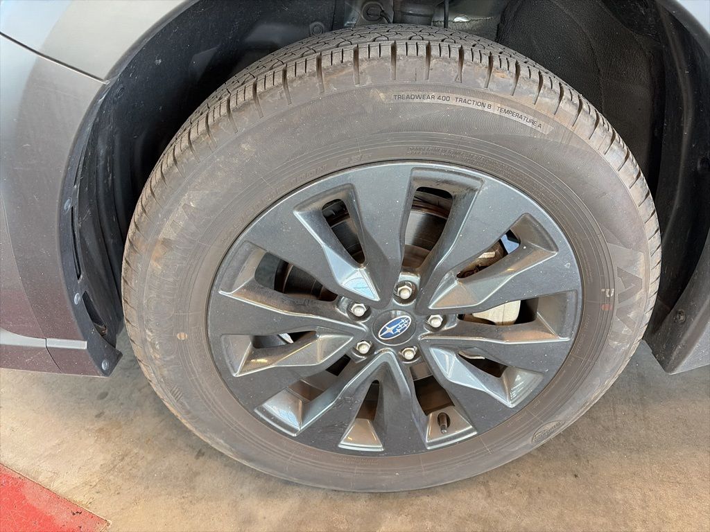 2023 Subaru Outback Onyx Edition photo 4