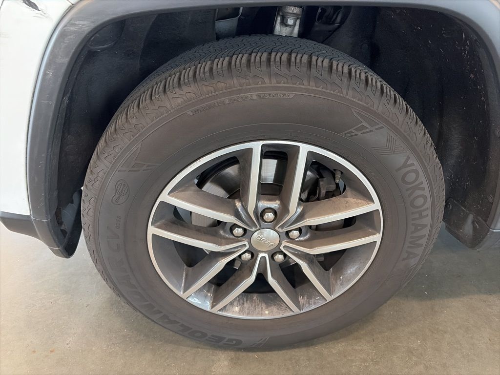 Used 2017 Jeep Grand Cherokee Limited SUV