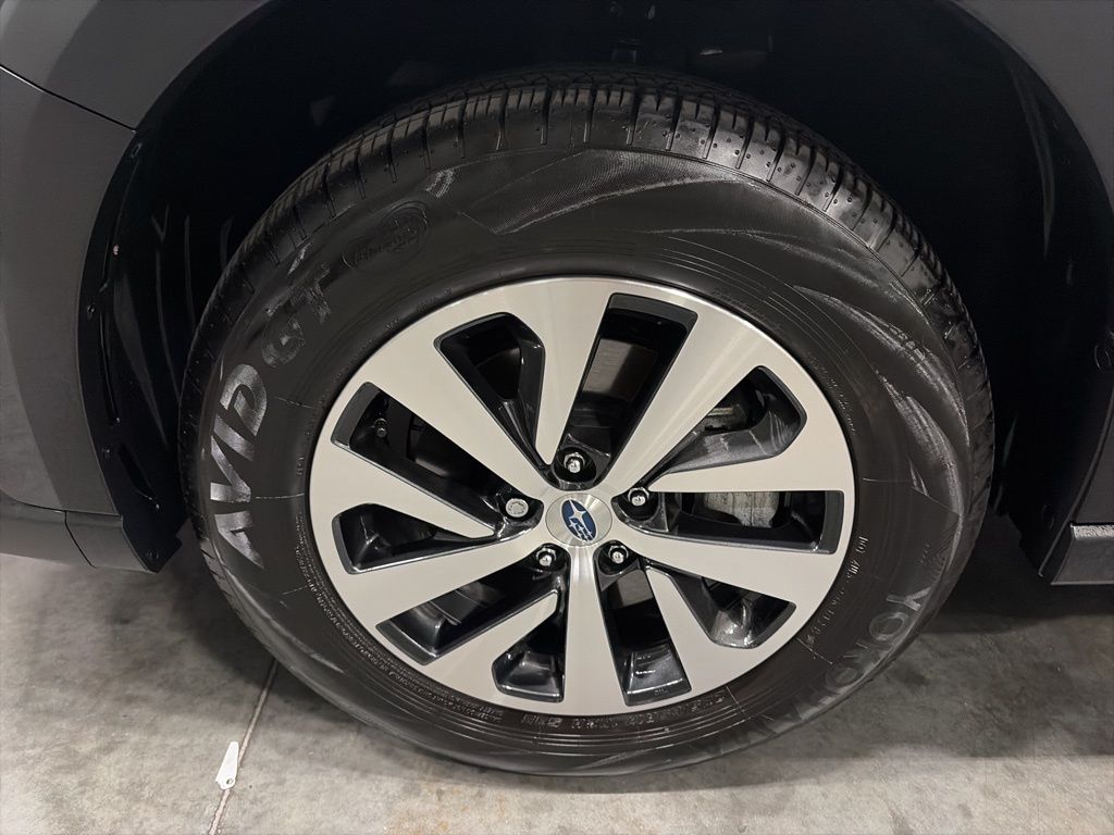 2025 Subaru Outback Premium photo 4