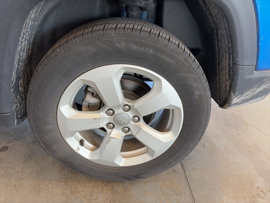 2019 Jeep Compass Latitude photo 4