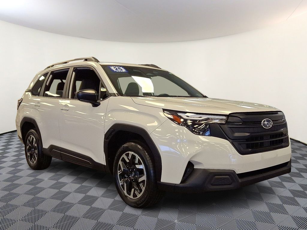 2025 Subaru Forester Base's photo