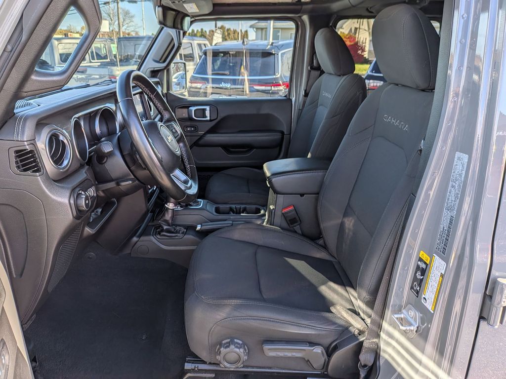 2022 Jeep Wrangler Unlimited Sahara - Photo 21