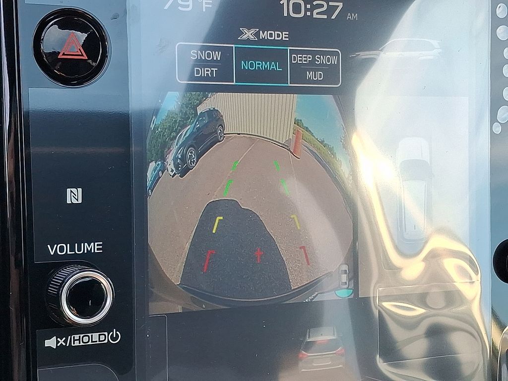 2025 Subaru Forester Touring photo 4