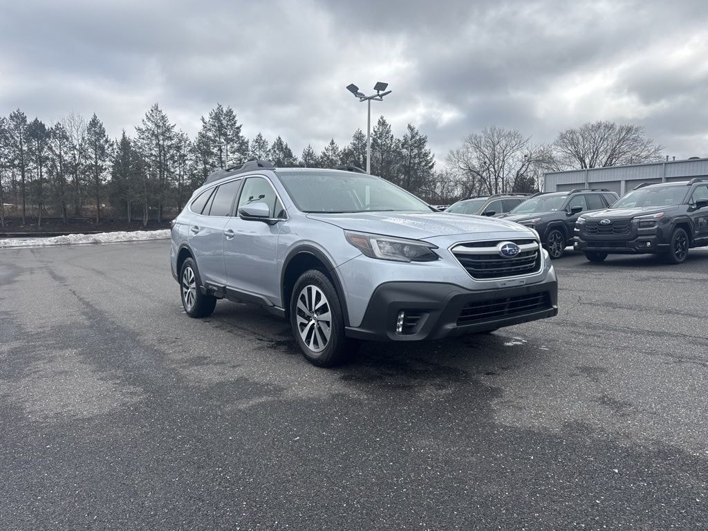 Used 2022 Subaru Outback Premium SUV