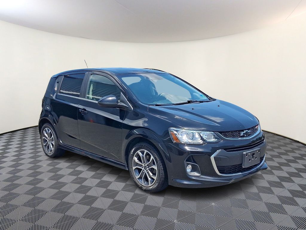 2020 Chevrolet Sonic 5dr LT RS Automatic's photo