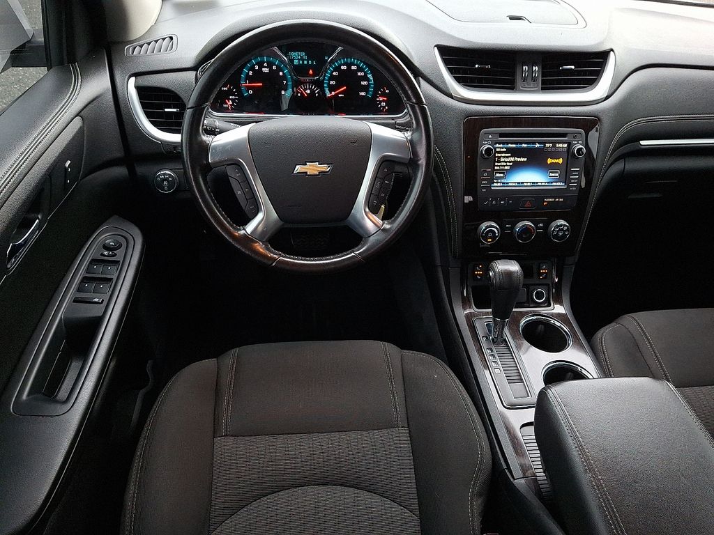 Used 2017 Chevrolet Traverse 1LT with VIN 1GNKRGKDXHJ341832 for sale in Pleasantville, NJ