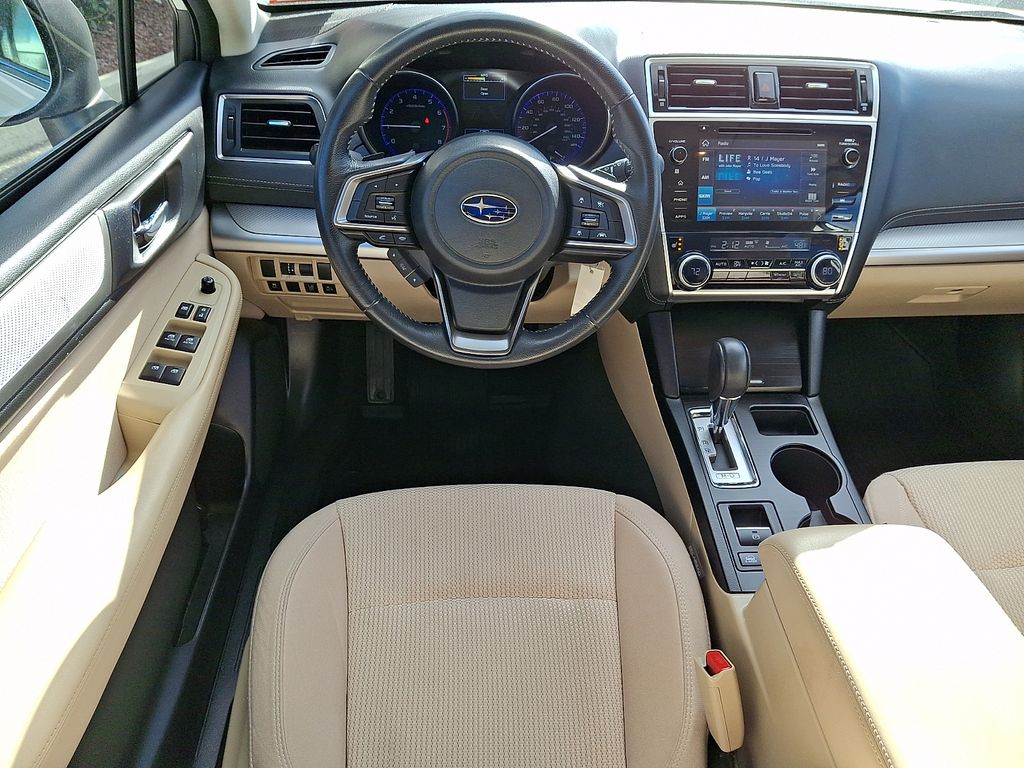 2019 Subaru Outback 2.5i Premium photo 2
