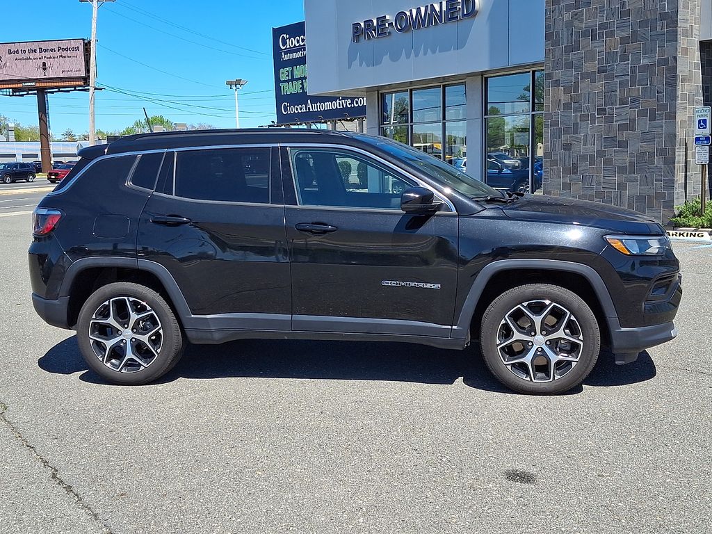 2024 Jeep Compass Limited - Photo 10