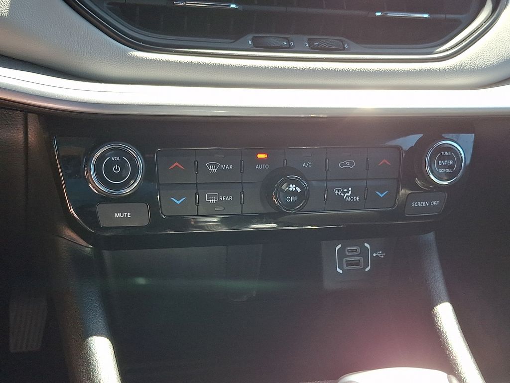 2024 Jeep Compass Limited - Photo 17