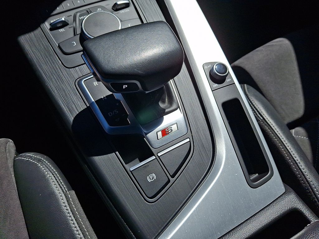 2019 Audi S4 Premium - Photo 17