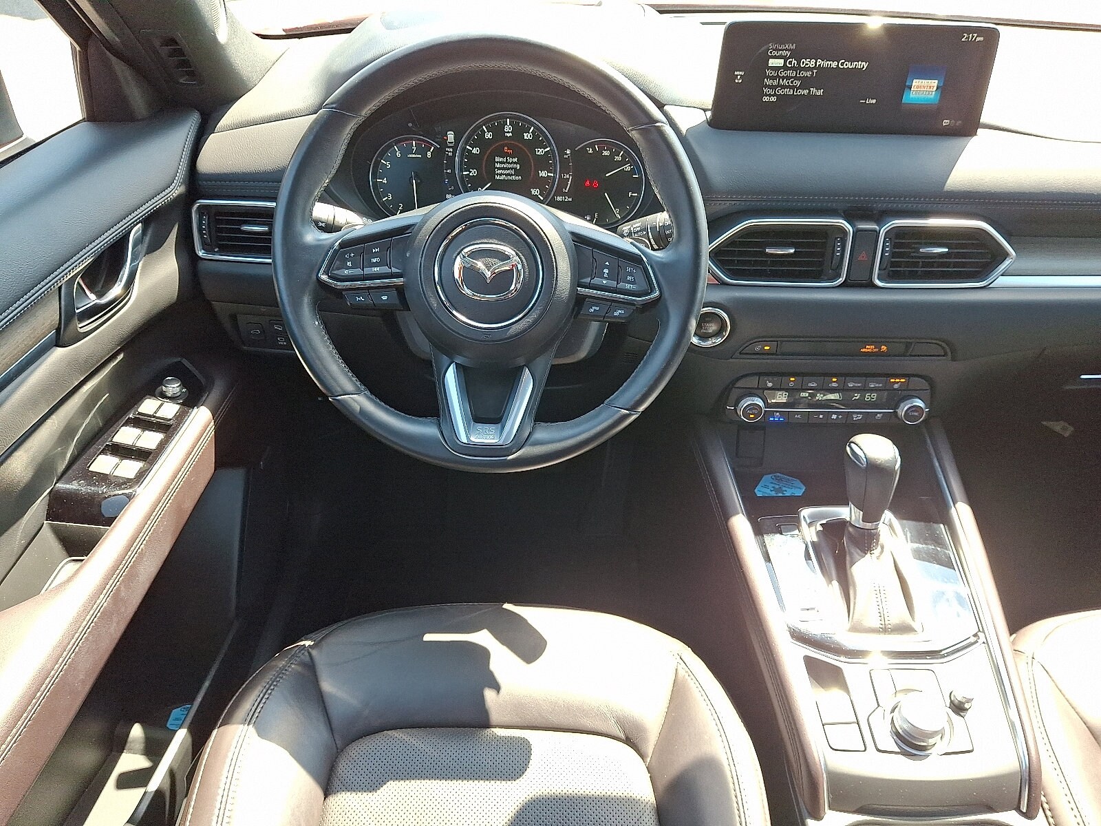 2021 Mazda CX-5 Signature photo 2
