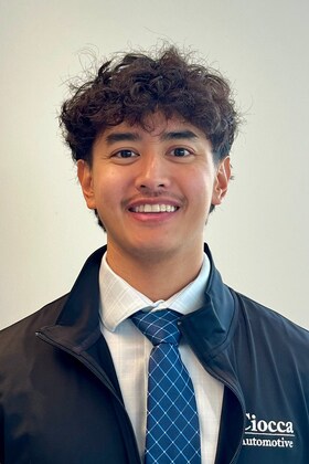 Staff member David Cao from ID_81c2b4