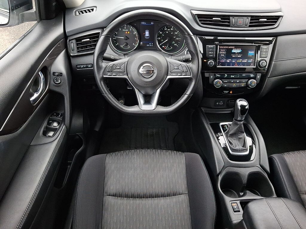 Used 2018 Nissan Rogue SV SUV