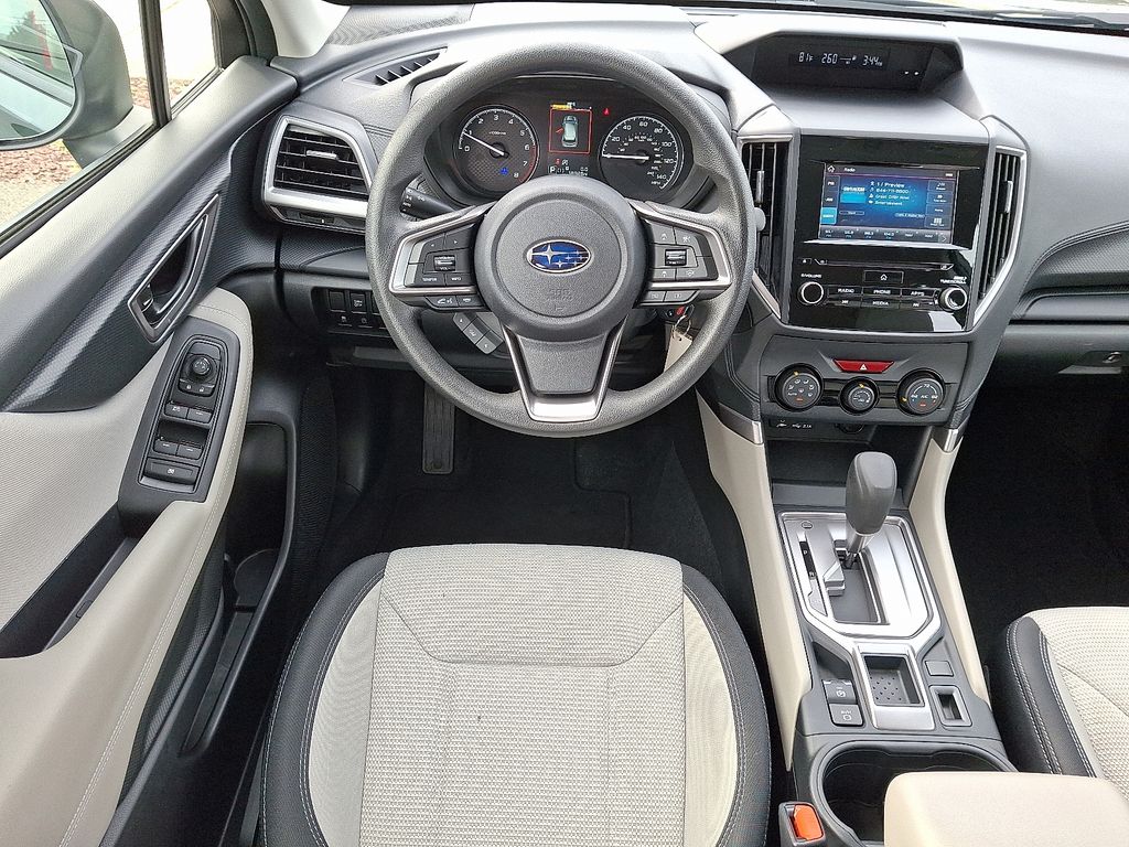 2023 Subaru Forester Base photo 2