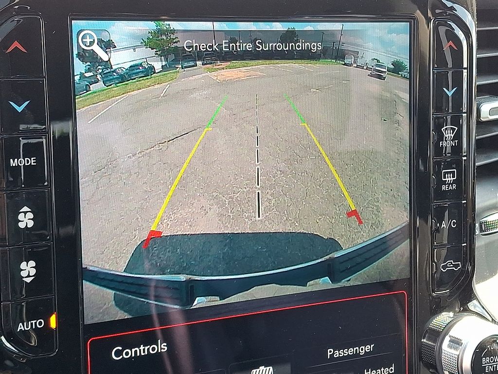 2020 Ram 1500 Laramie photo 3