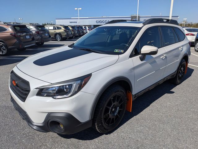 2018 Subaru Outback 2.5i Premium photo 3
