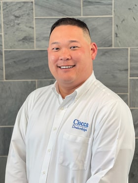 Staff member Tom Calianno from ID_b48582728576