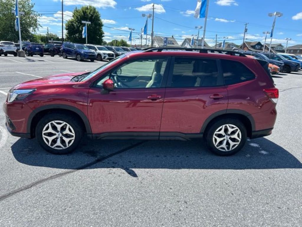 Used 2024 Subaru Forester Premium SUV