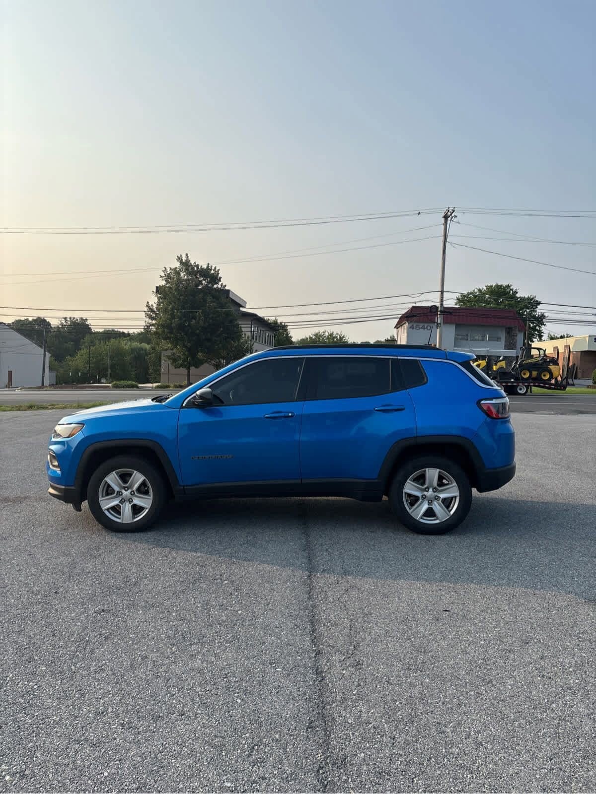 2022 Jeep Compass Latitude photo 2