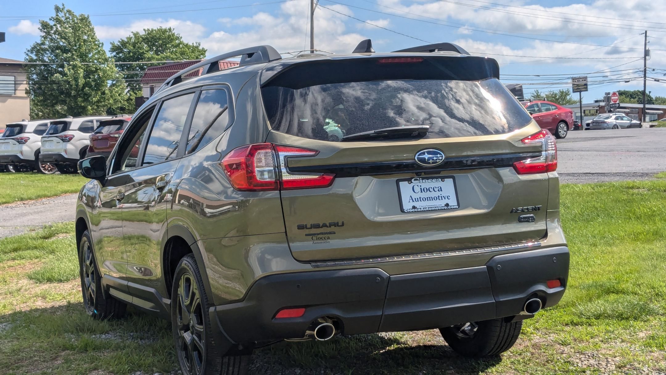 2025 Subaru Ascent Onyx Edition Touring photo 4