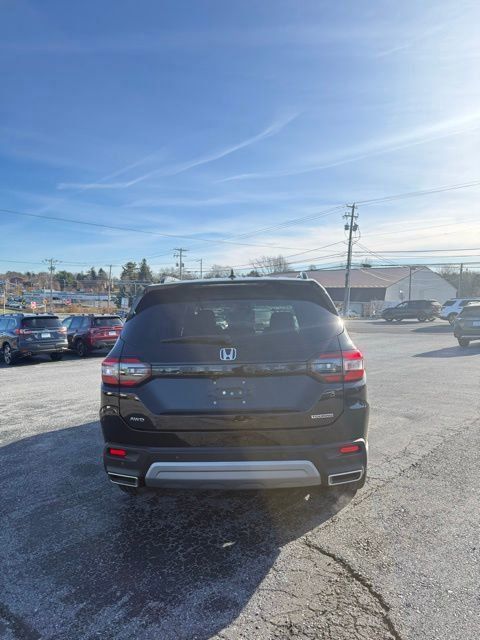 2023 Honda Pilot Touring photo 4