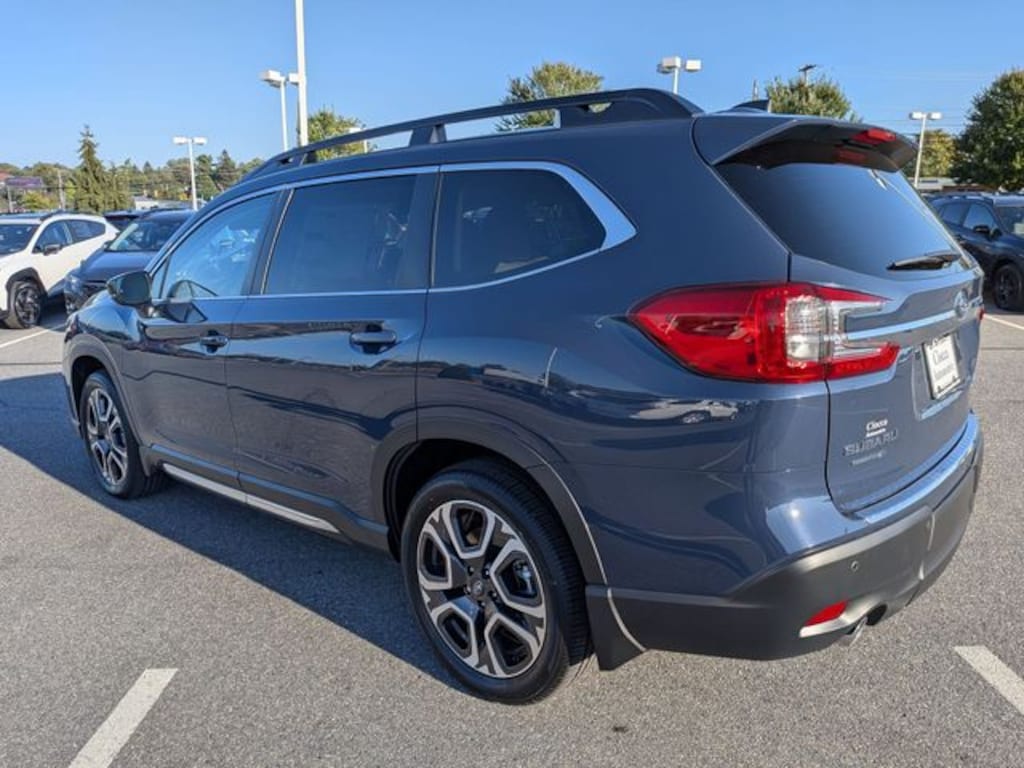 New 2025 Subaru Ascent Limited 7-Passenger SUV