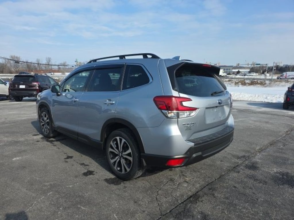 Used 2023 Subaru Forester Limited SUV