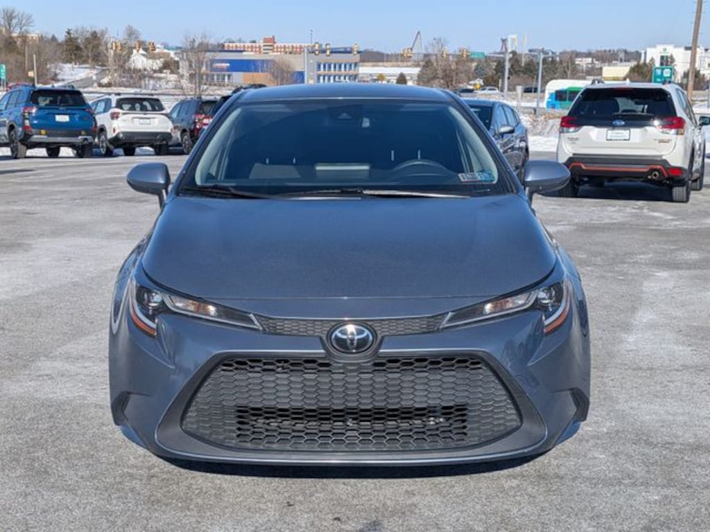 Used 2022 Toyota Corolla LE Sedan