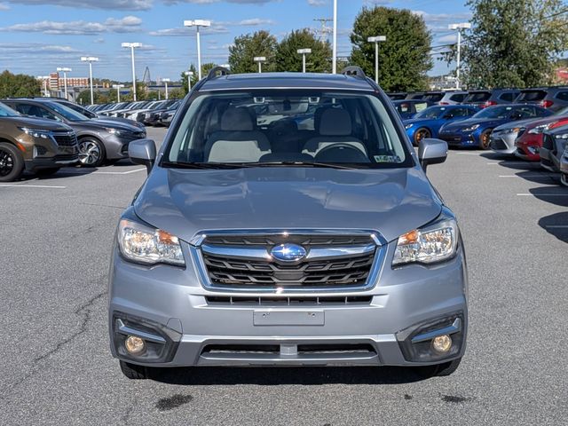2017 Subaru Forester 2.5i Premium photo 2