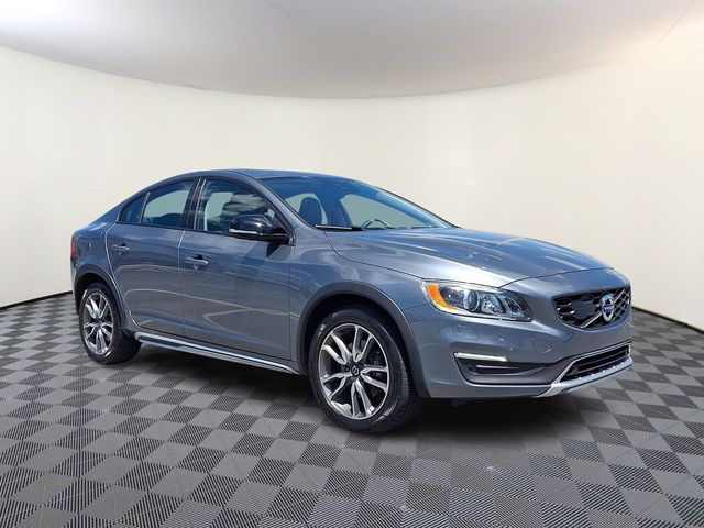2017 Volvo S60 T5 AWD Cross Country Platinum's photo