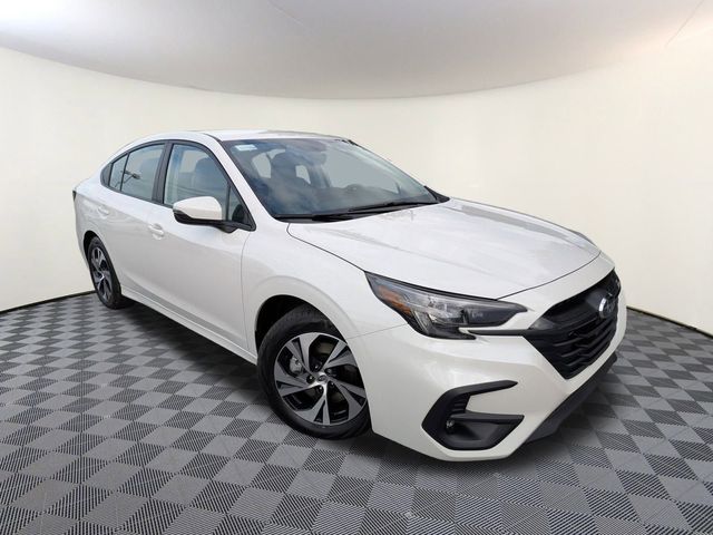 2025 Subaru Legacy Premium's photo