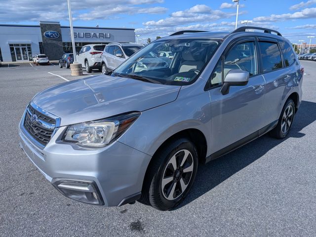 2017 Subaru Forester 2.5i Premium photo 3