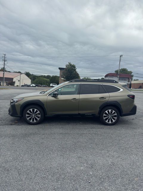 2023 Subaru Outback Limited XT photo 2