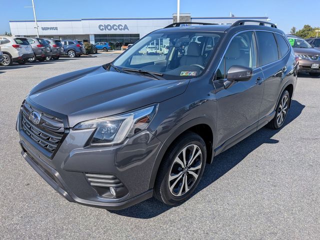 2022 Subaru Forester Limited photo 3