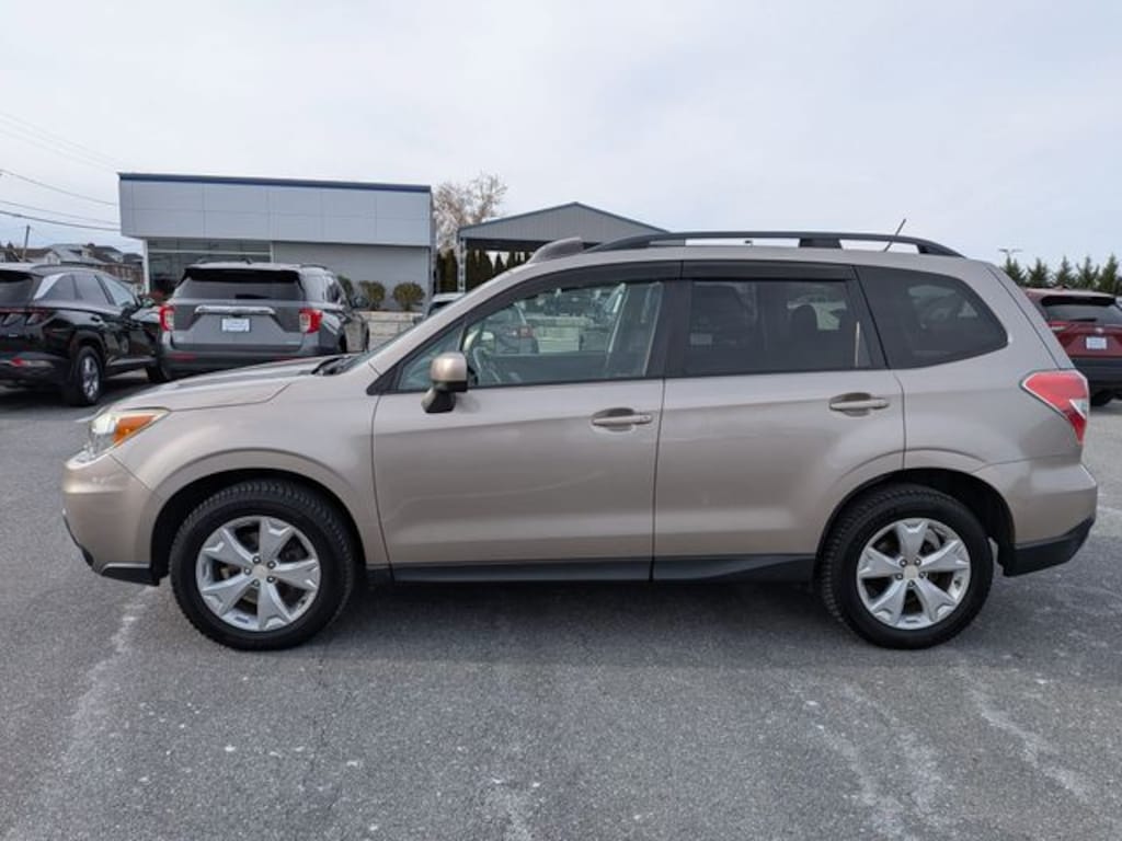 Used 2015 Subaru Forester 2.5i Premium SUV