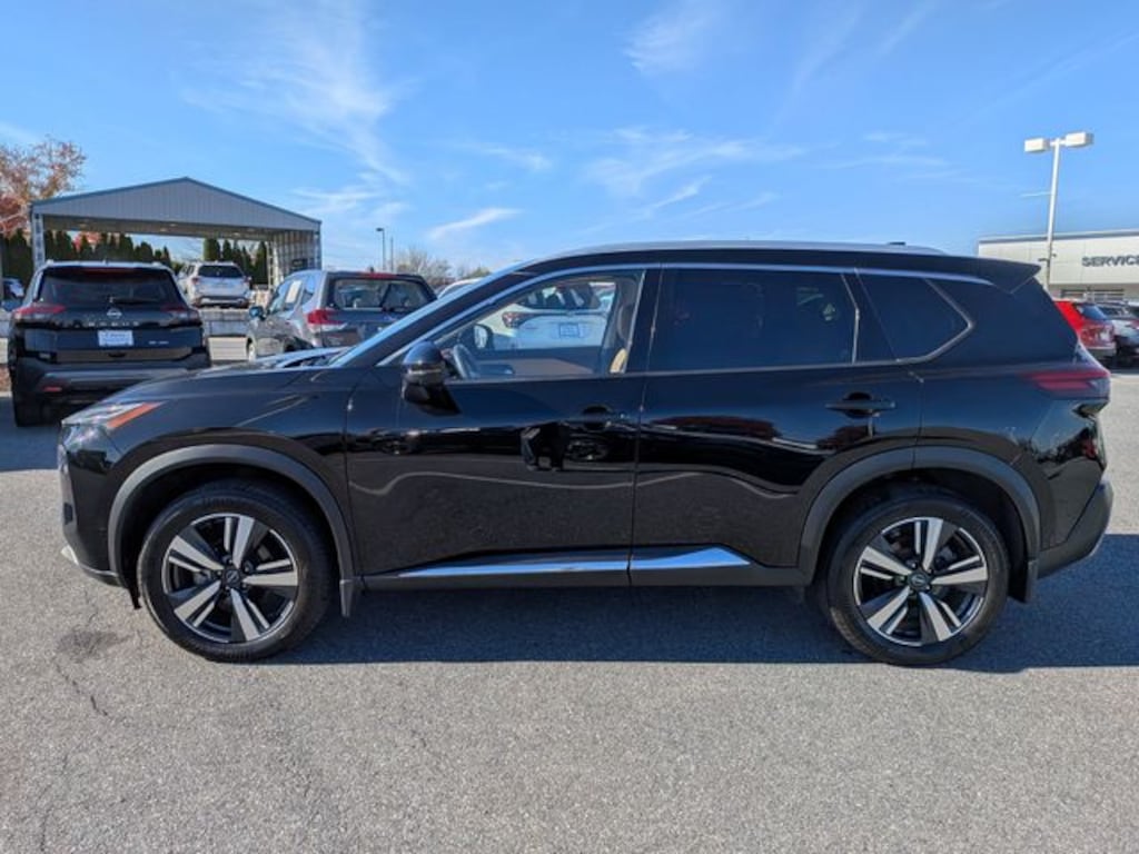 Used 2023 Nissan Rogue Platinum SUV